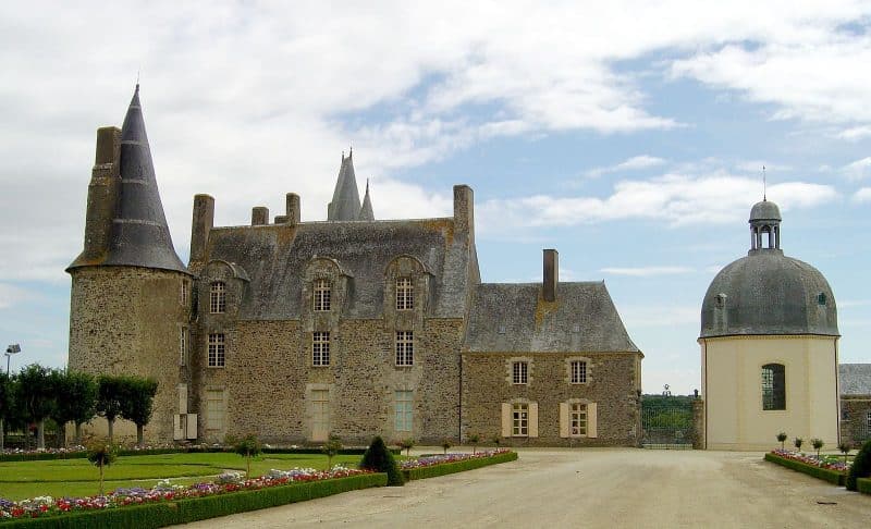 Castle-Rochers-Sevigne