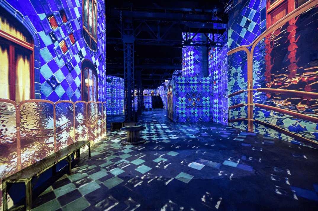 Atelier Des Lumieres Dali Et Gaudi La Double Exposition Pour La Reouverture Vivre Paris