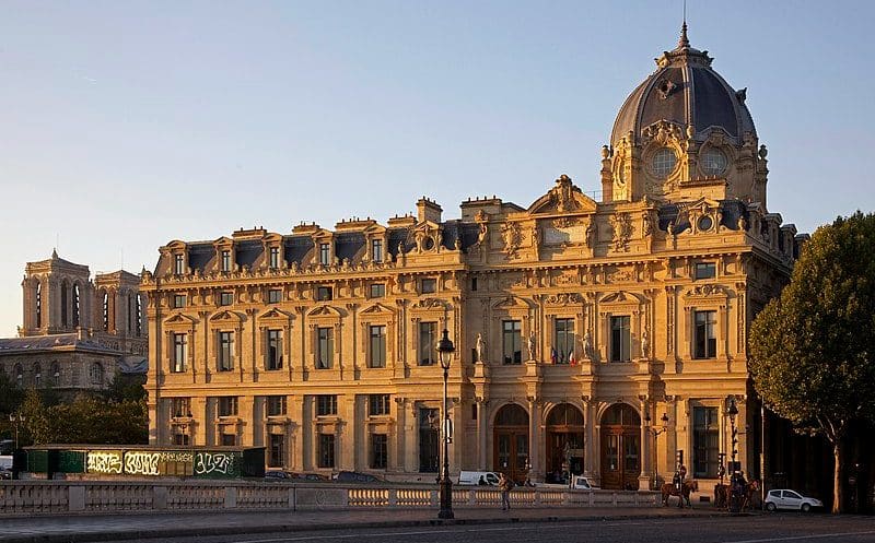 Tribunal de Commerce Paris