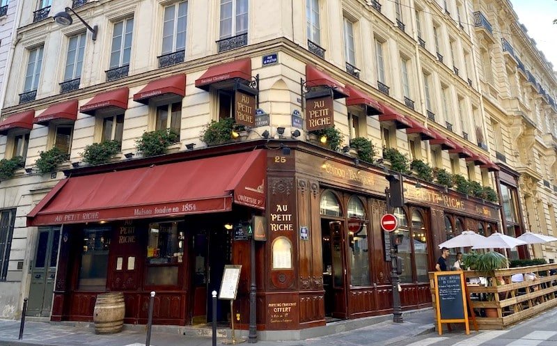 "Au Petit Riche" : la brasserie incontournable du 9e arrondissement depuis 1854 !