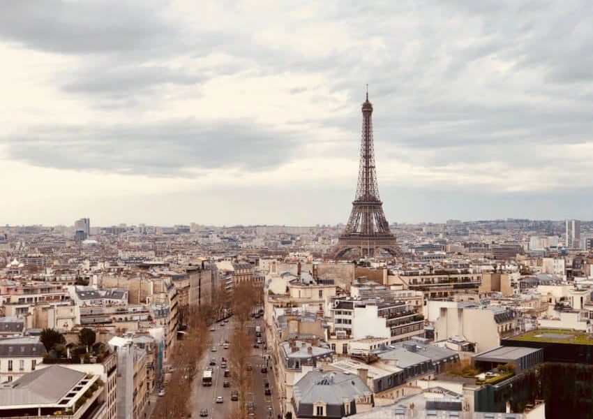 Paris, vue sur la Tour Eiffel © Andrea Maschio / Unsplash