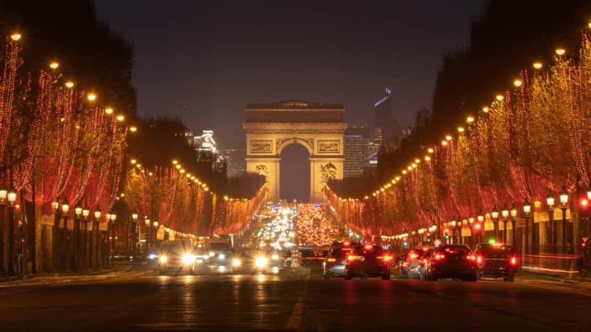 Illuminations de Noël, Champs Élysées © Pierre Blache / Unsplash