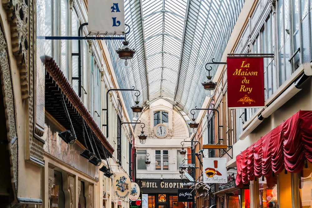 Le plus ancien hôtel de Paris se cache dans un passage couvert