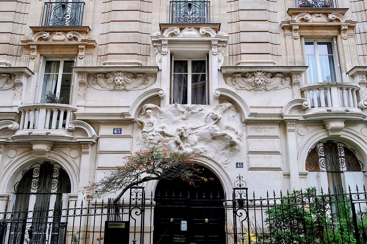 Immeuble de Jean Boussard au 45 rue Ribéra, Paris 16e © Celette