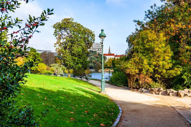 Parc Montsouris 10 balades à faire dans les plus beaux jardins à Paris