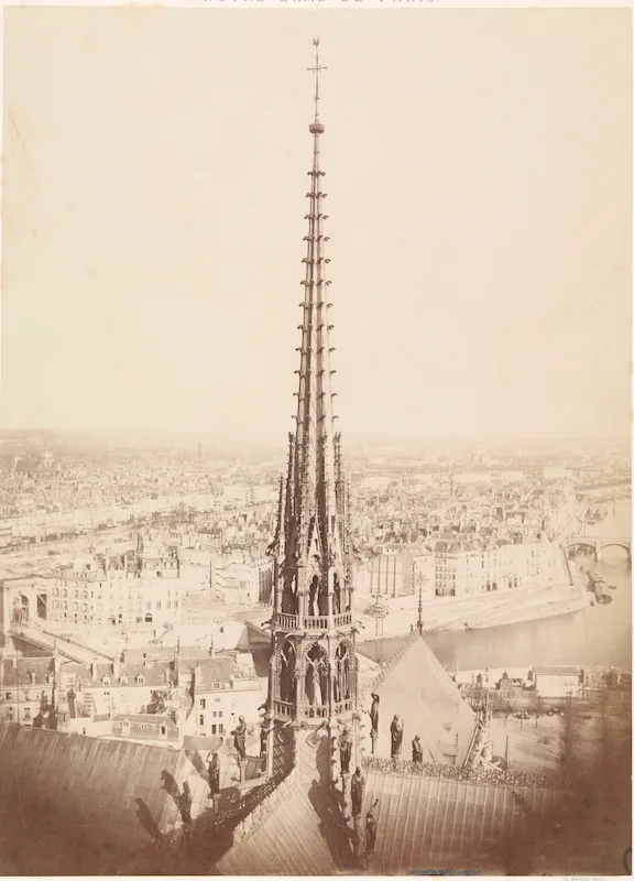 Charles Marville, vue de la flèche vers 1860 © Exposition Notre-Dame de Paris à la Cité de l'Architecture