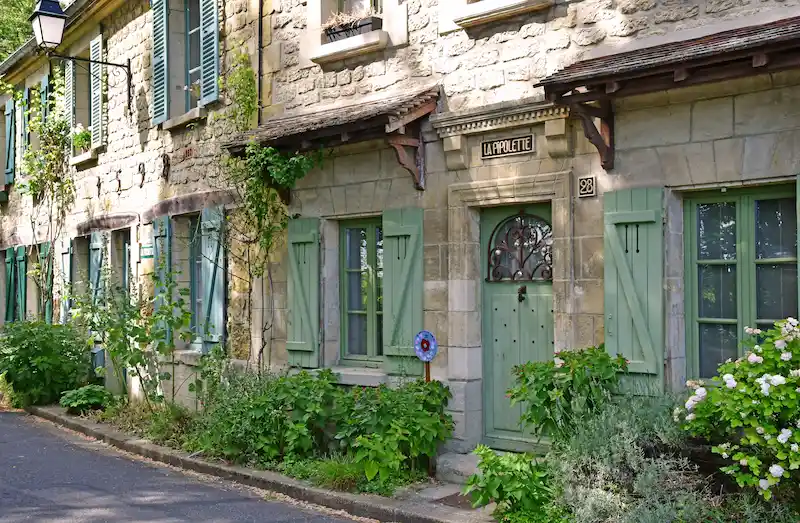 Découvrez le magnifique village des Impressionnistes aux portes de Paris