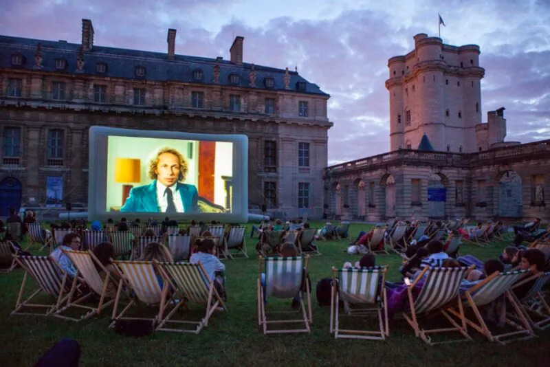 Un cinéma en plein air gratuit dans la cour du Château de Vincennes !