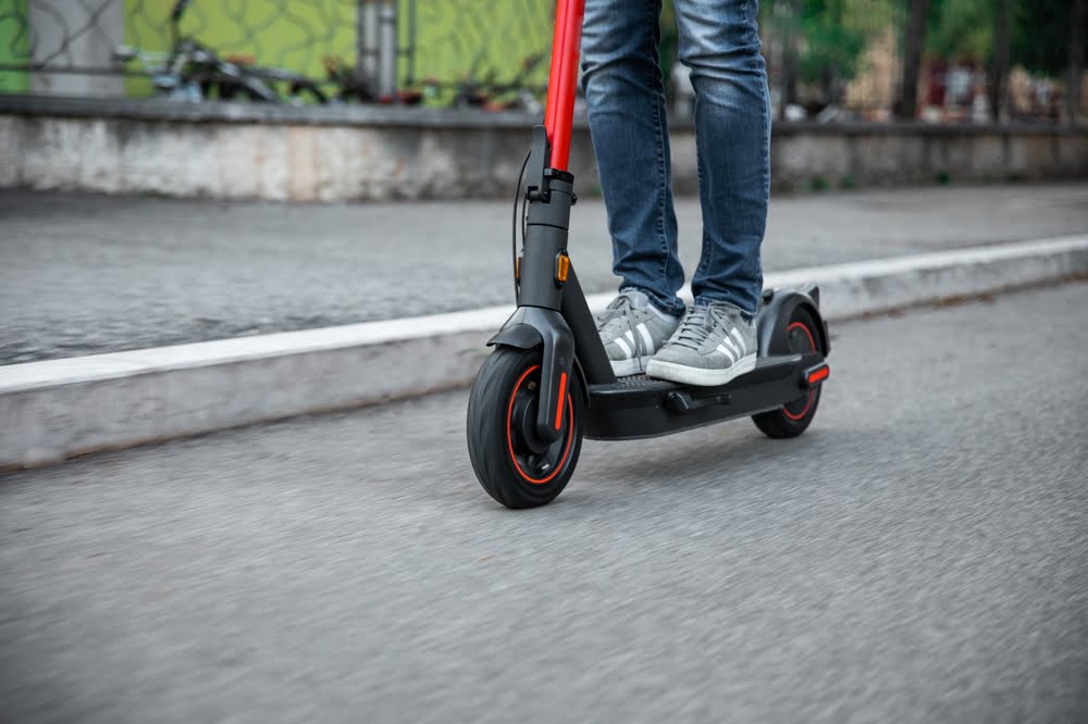 Trottinettes électriques : Le Décret Qui Change Tout - Vivre Paris