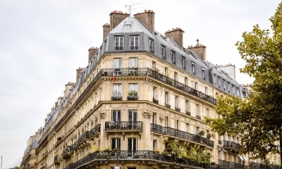 Invasion de logements fantômes à Paris