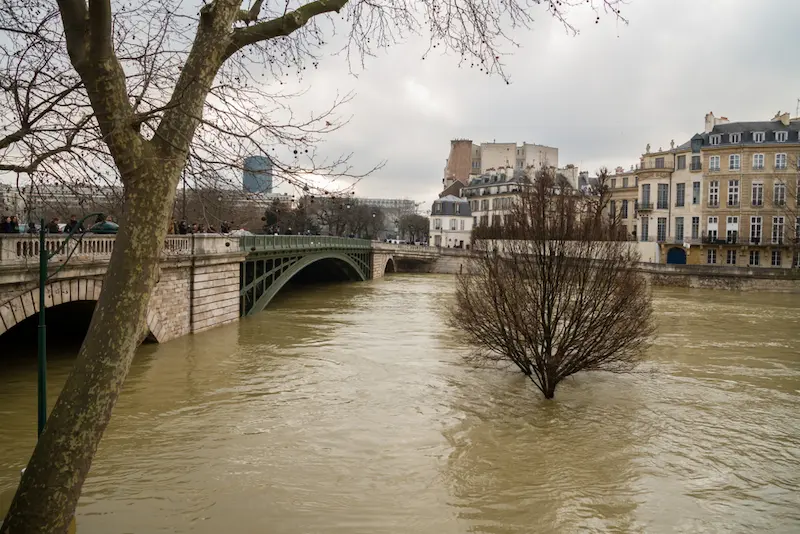 Paris se prépare face à la hausse du niveau de la Seine